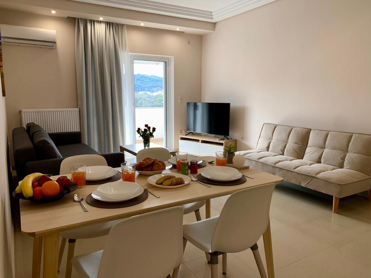 Rosa'S Apartments Lefkada City Bagian luar foto