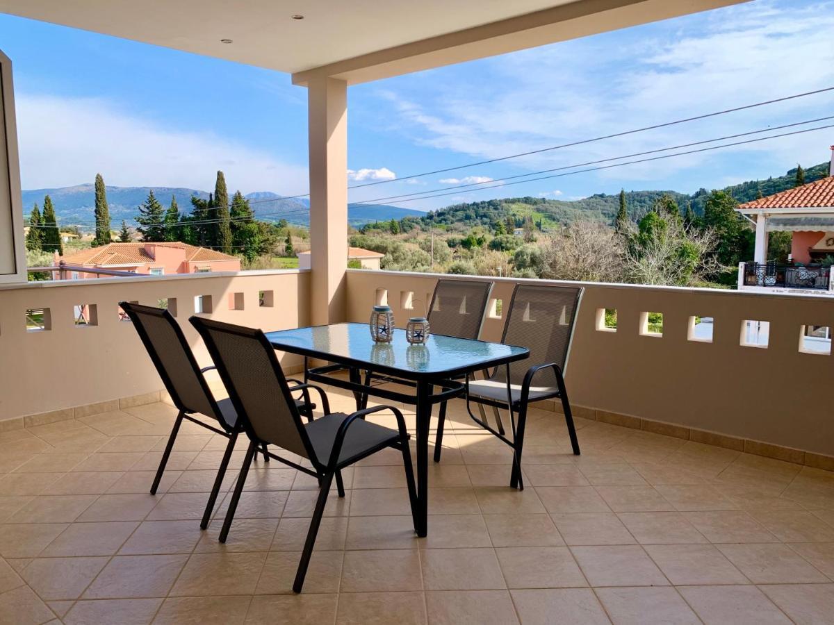 Rosa'S Apartments Lefkada City Bagian luar foto
